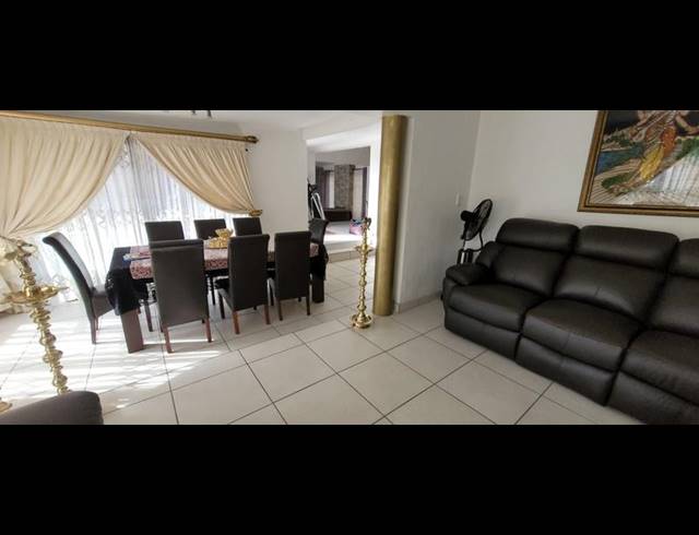 3 BEDROOM HOUSE FOR SALE IN GLENVISTA